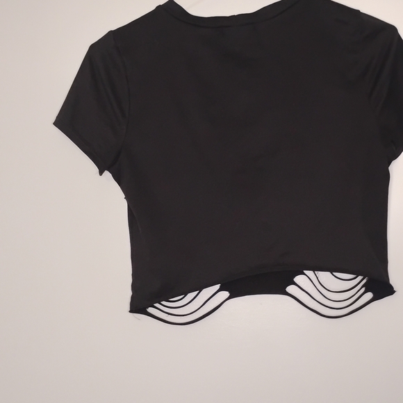 Julia Black Graphic Crop Top - Picture 2 of 3